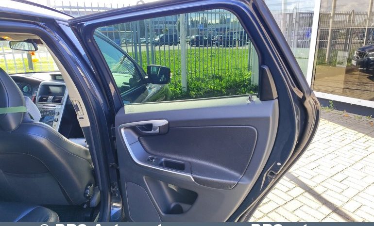 
								Volvo XC 60 2.4 D5 AWD  Automatas 2009 full									