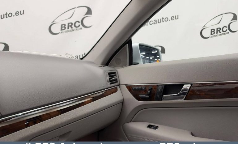 
								Mercedes-Benz E 350  2011 full									