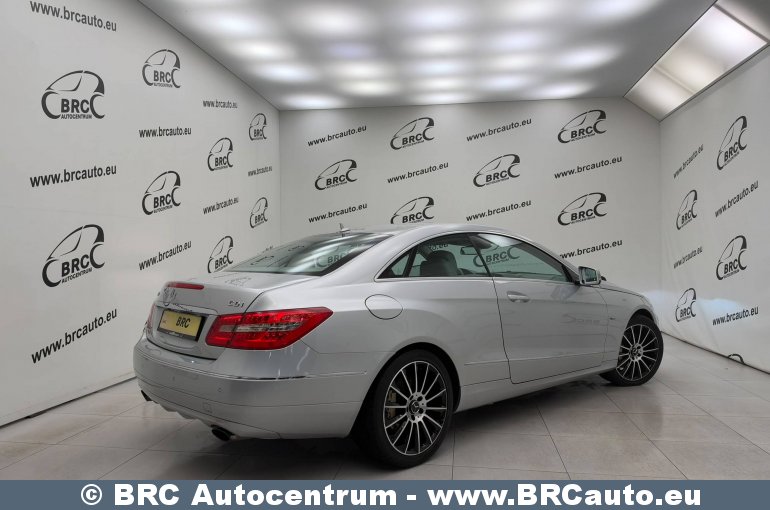 Mercedes-Benz E 350  2011