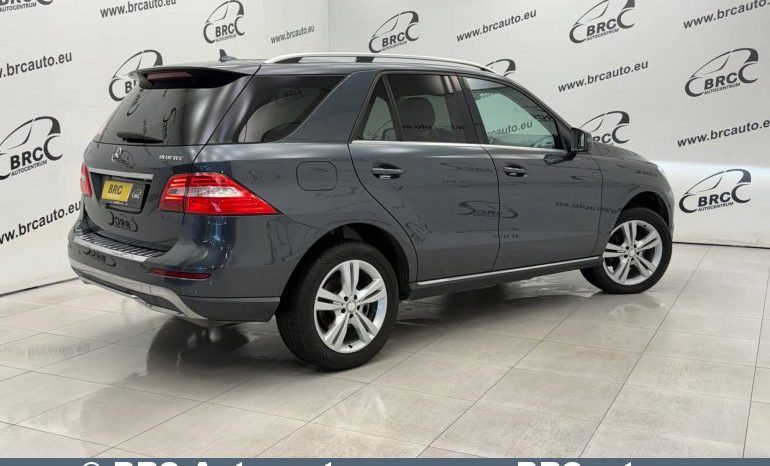 
								Mercedes-Benz ML 350  2013 full									