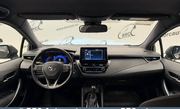 
								Toyota Corolla 1.8 Hybrid Automatas 2022 full									