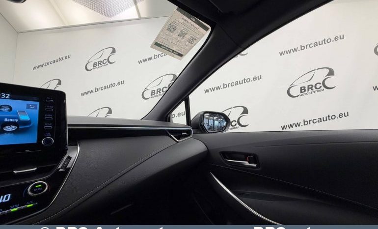 
								Toyota Corolla 1.8 Hybrid Automatas 2022 full									