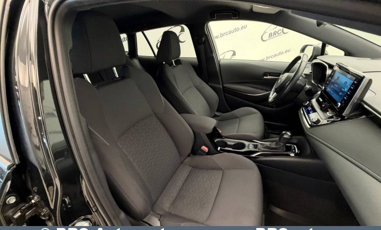
								Toyota Corolla 1.8 Hybrid Automatas 2022 full									