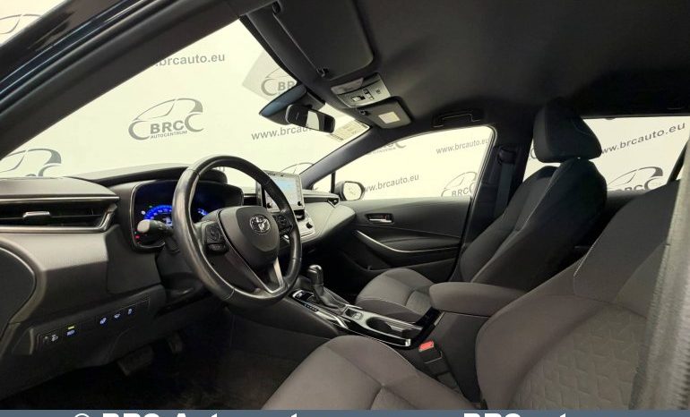 
								Toyota Corolla 1.8 Hybrid Automatas 2022 full									