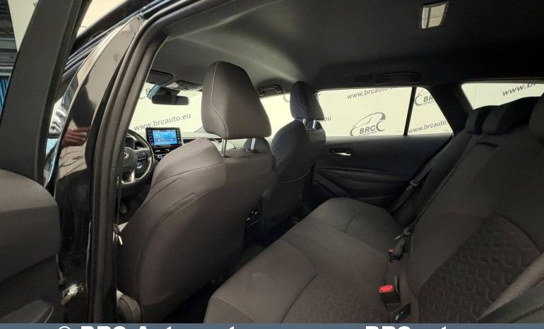 
								Toyota Corolla 1.8 Hybrid Automatas 2022 full									