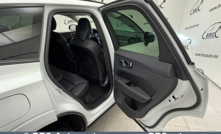 
								Volvo XC 60 T6 Plug-In Hybrid AWD Automatas 2024 full									