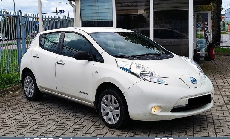 
								Nissan Leaf 24 kwh 2015 full									