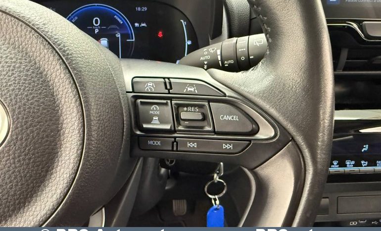 
								Toyota Yaris Cross 1.5 HEV Automatas 2025 full									