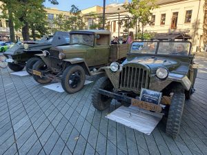 istoriniai automobiliai