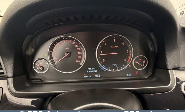 
								BMW 518 d Automatas 2016 full									