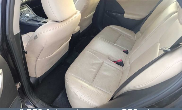 
								Lexus CT 200H 1.8 Hybrid Automatas 2012 full									