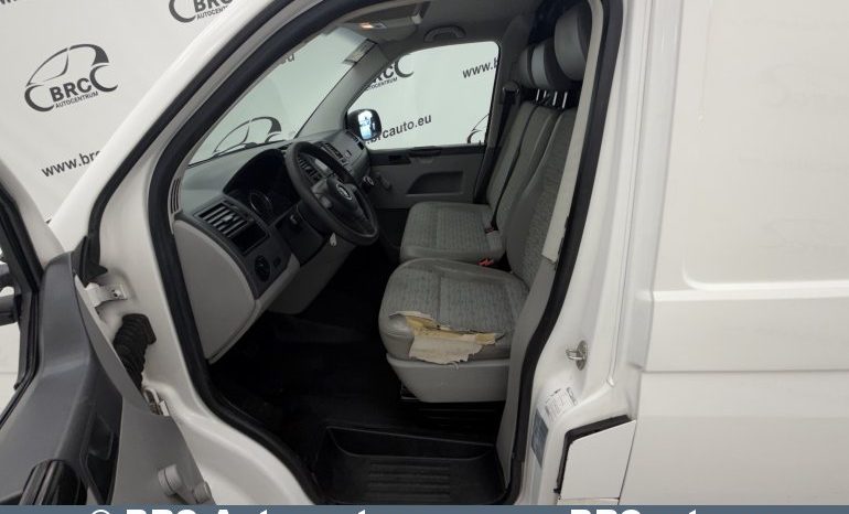 
								Volkswagen Transporter 2.0TDI 2011 full									