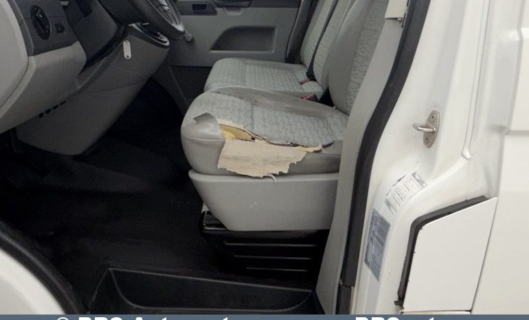 
								Volkswagen Transporter 2.0TDI 2011 full									
