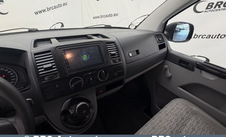 
								Volkswagen Transporter 2.0TDI 2011 full									