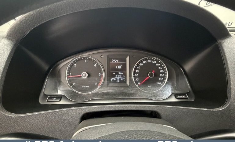 
								Volkswagen Transporter 2.0TDI 2011 full									