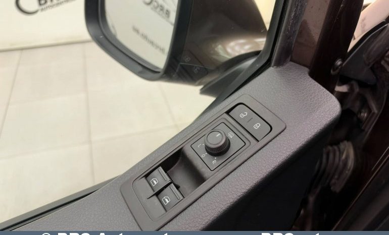 
								Volkswagen Multivan T6 2.0 TDI FWD Automatas 2019 full									