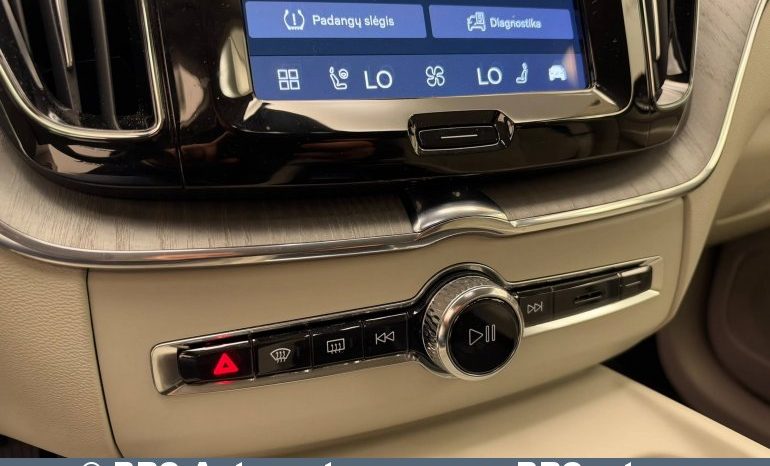 
								Volvo XC 60 B5 Mild Hybrid AWD Automatas 2023 full									