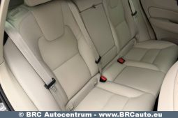 
										Volvo XC 60 B5 Mild Hybrid AWD Automatas 2023 full									