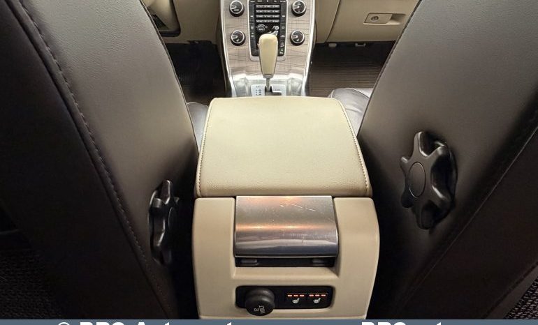 
								Volvo XC 70 D3 AWD Automatas 2012 full									