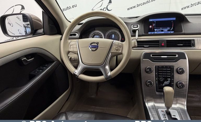 
								Volvo XC 70 D3 AWD Automatas 2012 full									