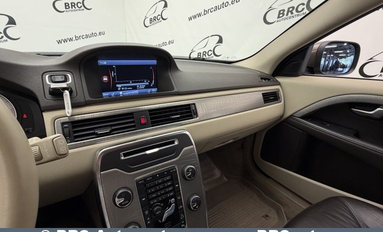 
								Volvo XC 70 D3 AWD Automatas 2012 full									