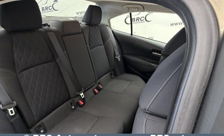 
								Toyota Corolla 1.6 Valvematic Active Multidrive S Automatas 2019 full									