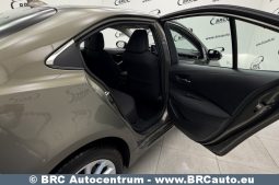 
										Toyota Corolla 1.6 Valvematic Active Multidrive S Automatas 2019 full									