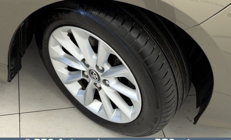 
								Toyota Corolla 1.6 Valvematic Active Multidrive S Automatas 2019 full									