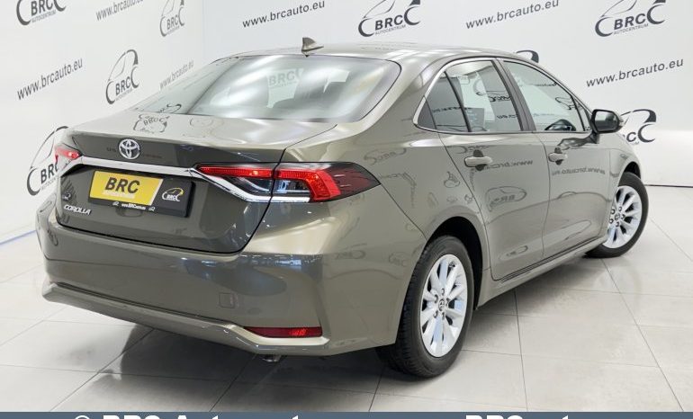 
								Toyota Corolla 1.6 Valvematic Active Multidrive S Automatas 2019 full									