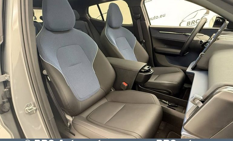 
								Volvo EX 30 Twin Motor Performance AWD Ultra Automatas 2025 full									