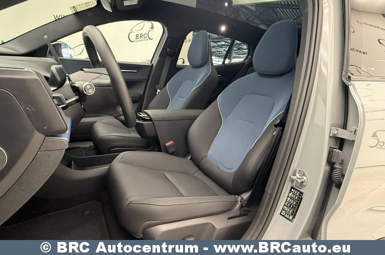 Volvo EX 30 Twin Motor Performance AWD Ultra Automatas 2025