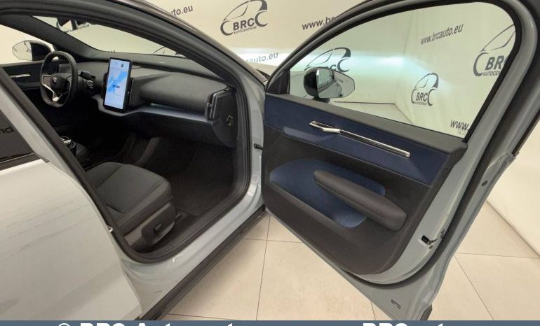 
								Volvo EX 30 Twin Motor Performance AWD Ultra Automatas 2025 full									