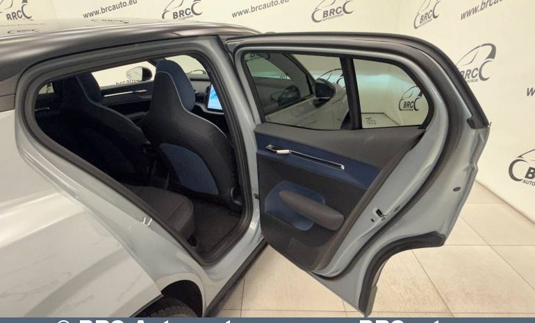 
								Volvo EX 30 Twin Motor Performance AWD Ultra Automatas 2025 full									