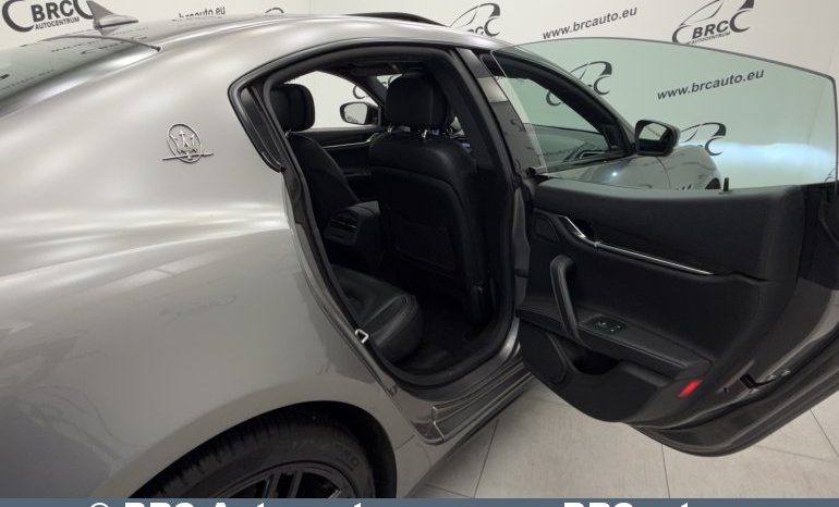 
								Maserati Ghibli 3.0 V6 Twin-Turbo Automatas 2019 full									