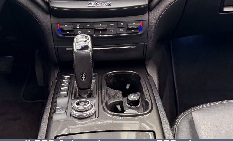 
								Maserati Ghibli 3.0 V6 Twin-Turbo Automatas 2019 full									