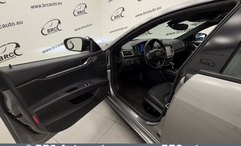 
								Maserati Ghibli 3.0 V6 Twin-Turbo Automatas 2019 full									