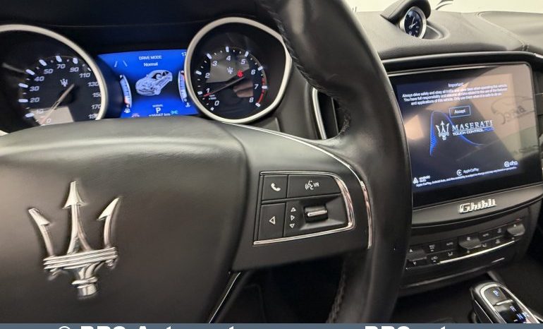 
								Maserati Ghibli 3.0 V6 Twin-Turbo Automatas 2019 full									