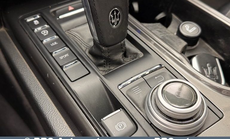 
								Maserati Ghibli 3.0 V6 Twin-Turbo Automatas 2019 full									