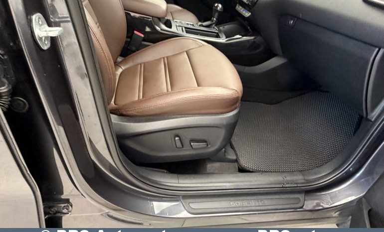 
								Kia Sorento 2.0 CRDi FWD Automatas 2016 full									