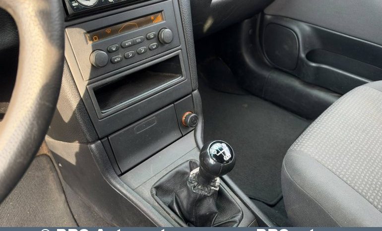 
								Opel Astra 1.6 i 2008 full									