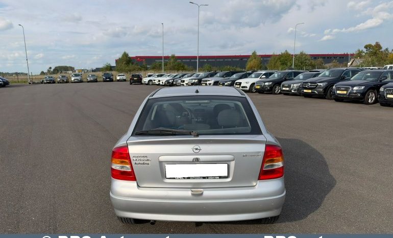 
								Opel Astra 1.6 i 2008 full									