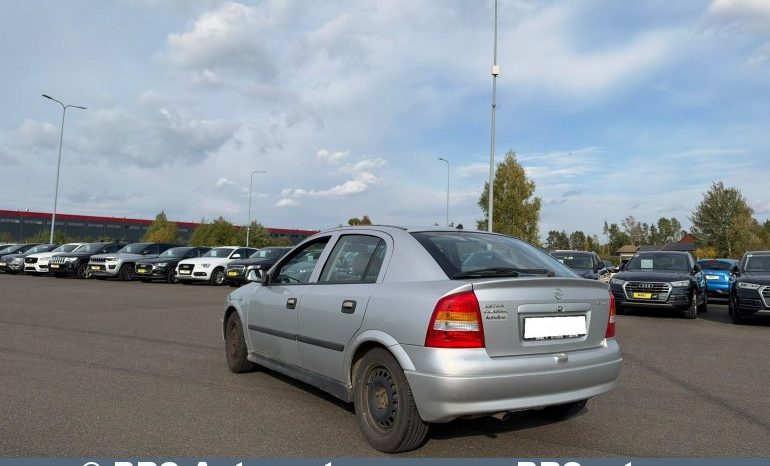 
								Opel Astra 1.6 i 2008 full									