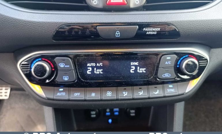
								Hyundai i30 N Performance Fastback 2.0 T-GDi 2019 full									