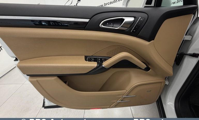 
								Porsche Cayenne 3.0 V6 Automatas 2014 full									