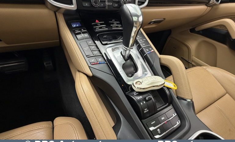 
								Porsche Cayenne 3.0 V6 Automatas 2014 full									