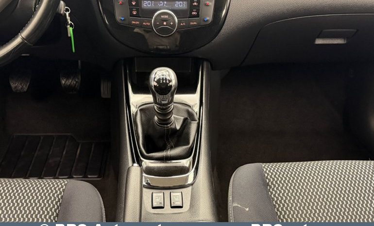 
								Nissan Pulsar 1.2 DIG-T 2015 full									