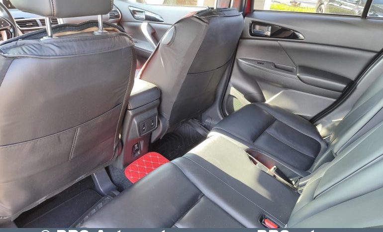 
								Mitsubishi Eclipse Cross 1.5 T-MIVEC 4WD CVT 2018 full									