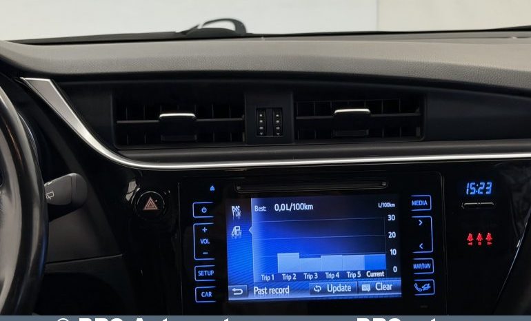 
								Toyota Auris 1.6 Valvematic 2017 full									