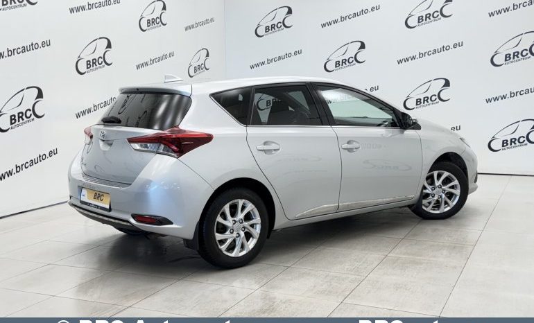 
								Toyota Auris 1.6 Valvematic 2017 full									