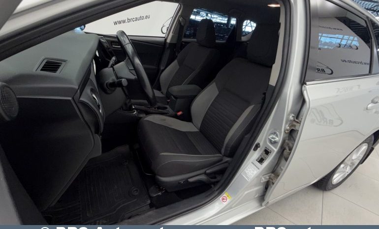 
								Toyota Auris 1.6 Valvematic 2017 full									
